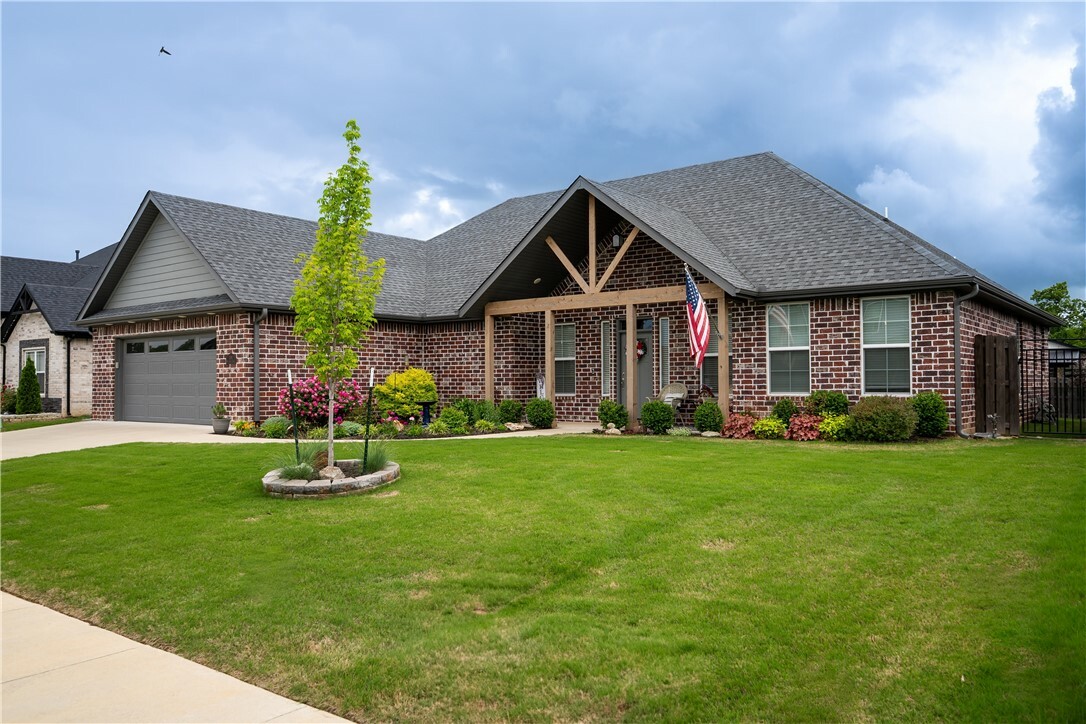Property Photo: 1591 Westridge Lane AR 72719