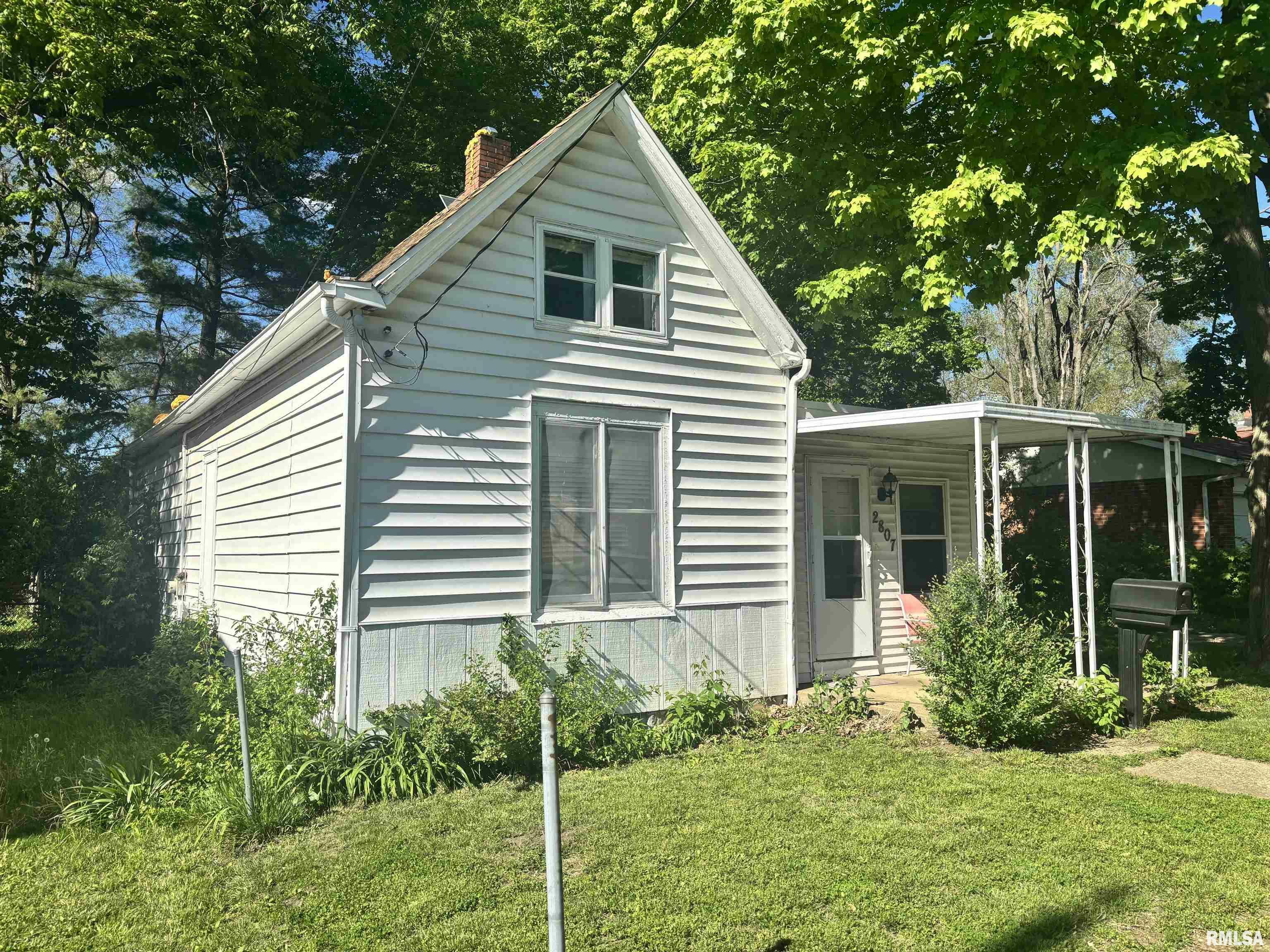 Property Photo: 2807 W Marquette Street IL 61605