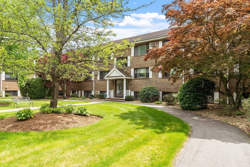 Property Photo:  45 Macy St B-205  MA 01913 