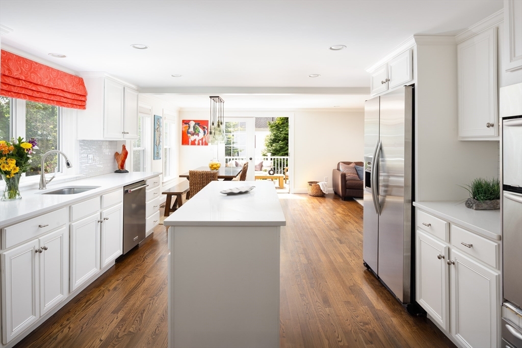 Property Photo: 112 Oakdale Rd MA 02461