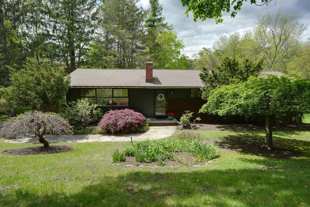 Property Photo:  9 Thornberry Road  MA 01890 