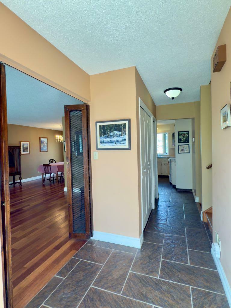 Photo de la propriété: 12419 Lake Fraser Way SE AB T2J 3T3
