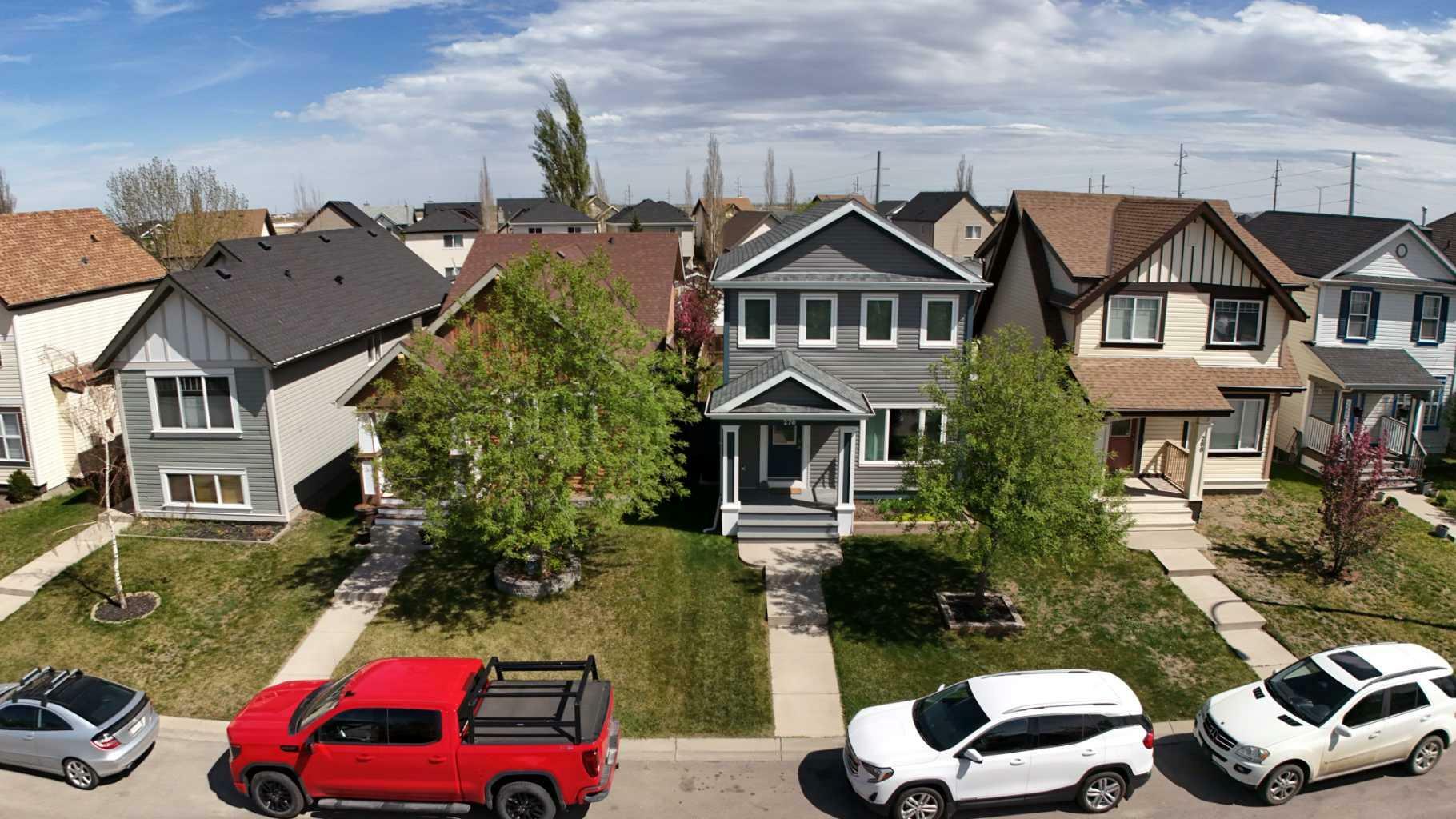 Property Photo: 270 Copperstone Grove SE AB T2Z 4X9