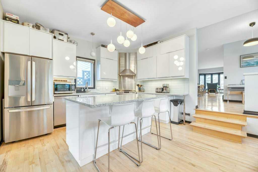 Photo de la propriété: 1940 Broadview Road NW AB T2N 3H7