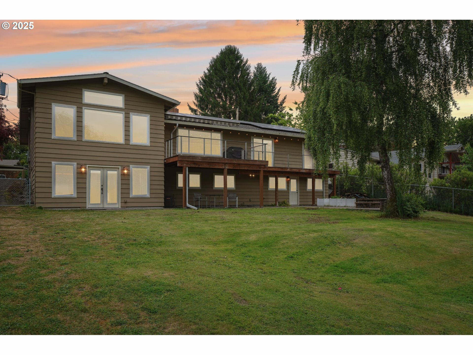 12510 SW Summer Crest Dr  Portland OR 97223 photo
