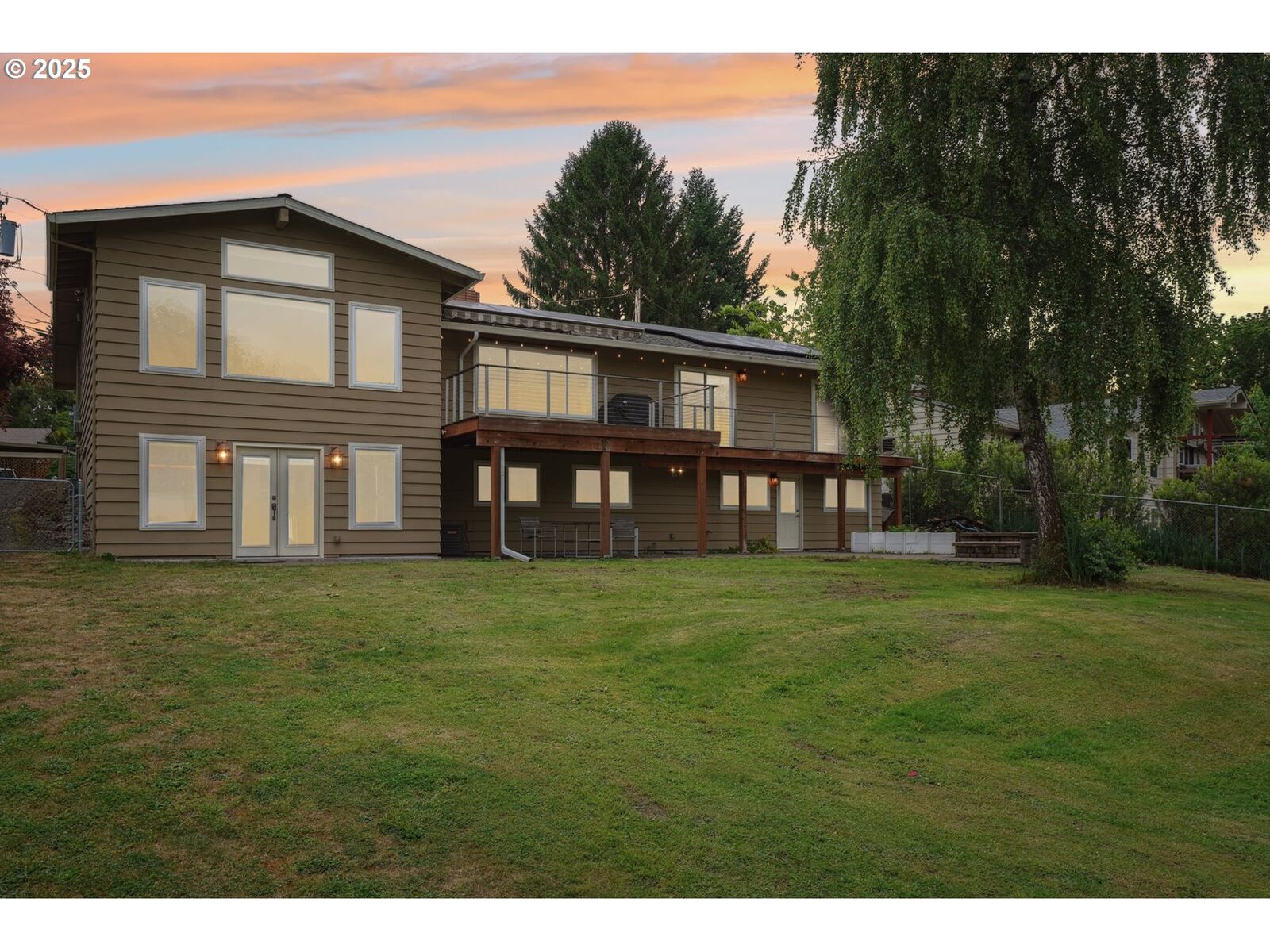 Property Photo:  12510 SW Summer Crest Dr  OR 97223 