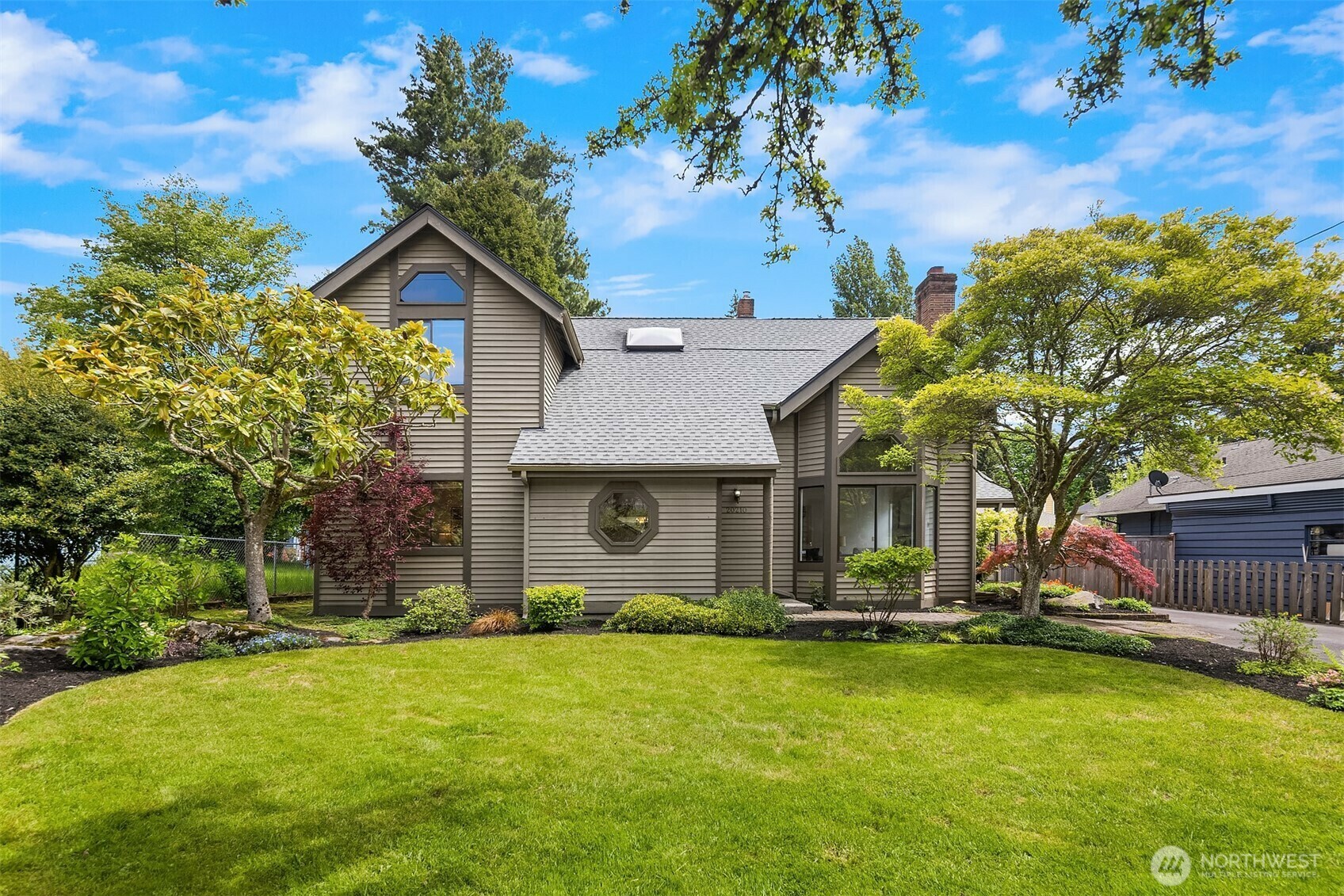 20210  Greenwood Avenue N  Shoreline WA 98133 photo