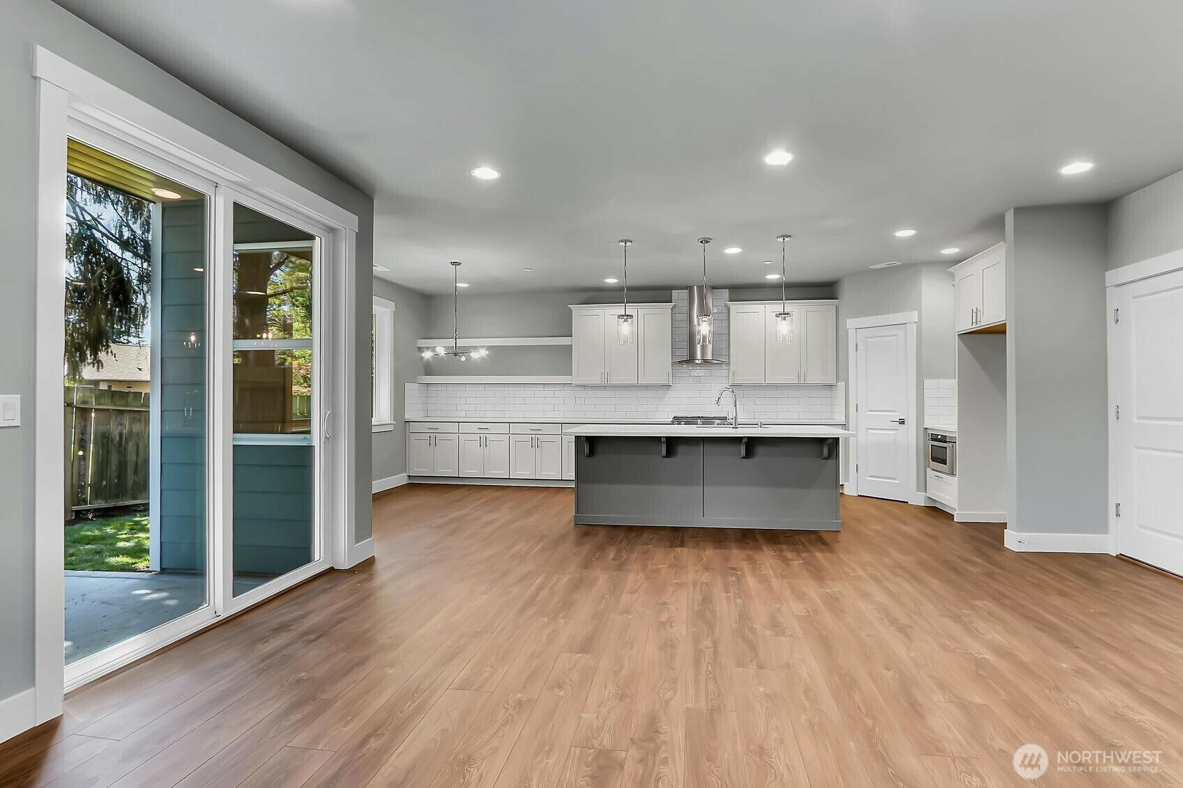 Property Photo: 14130 15th Avenue W WA 98087