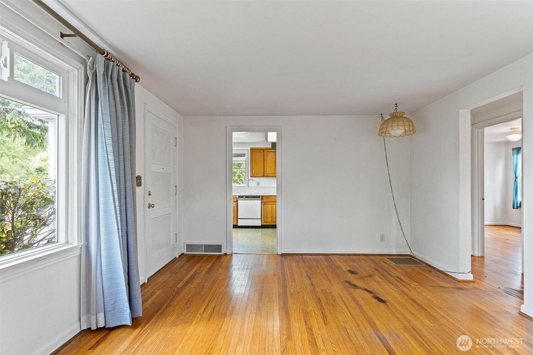 Property Photo: 504 Bronson Place NE WA 98056