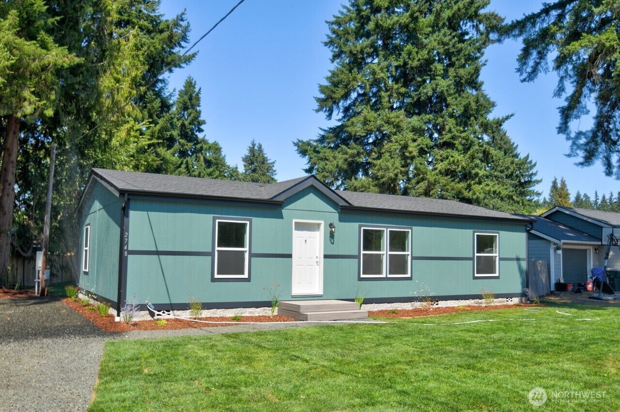 Property Photo:  2748  Bona Vista Drive SW  WA 98512 