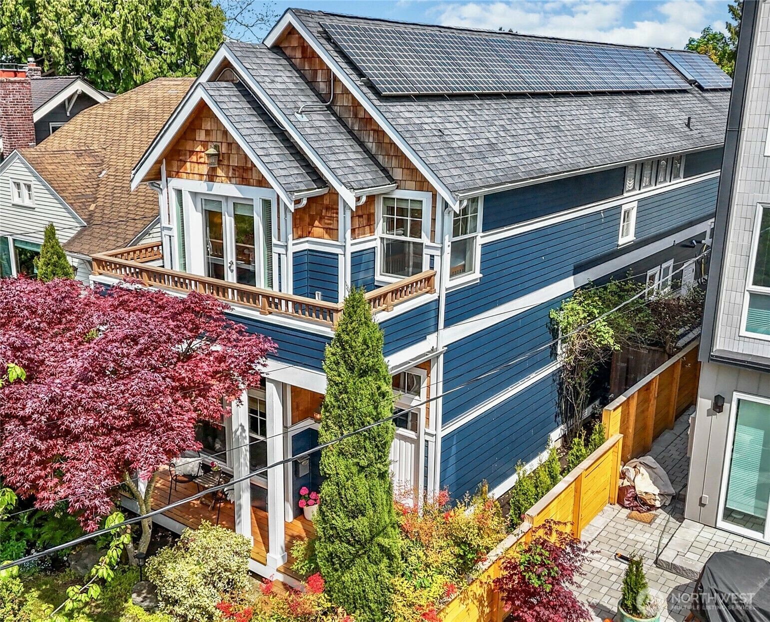 Property Photo: 8328 32nd Avenue NW WA 98117