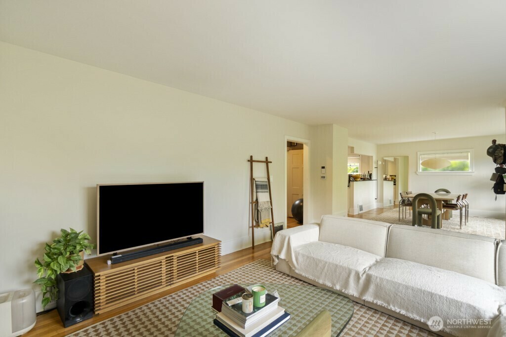 Property Photo: 507 NW 72nd Street WA 98117