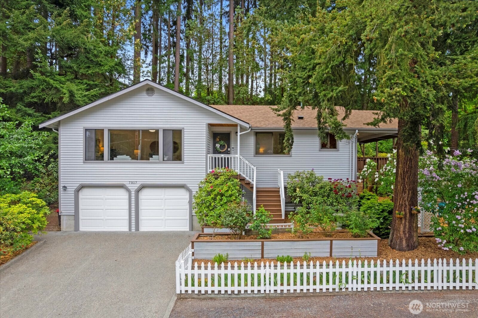Property Photo: 7517 Olympic View Drive WA 98026