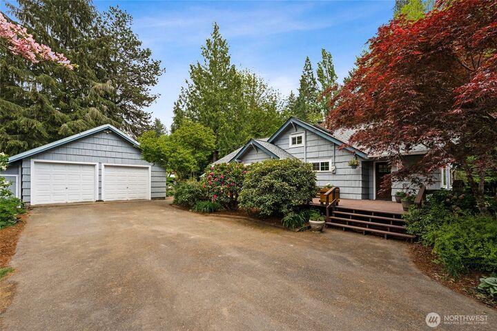 Property Photo:  1508  Mix Street NW  WA 98502 