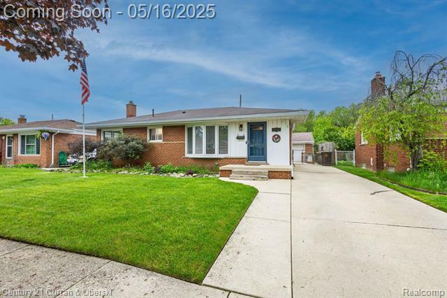 Property Photo: 1894 Pinetree Drive MI 48183