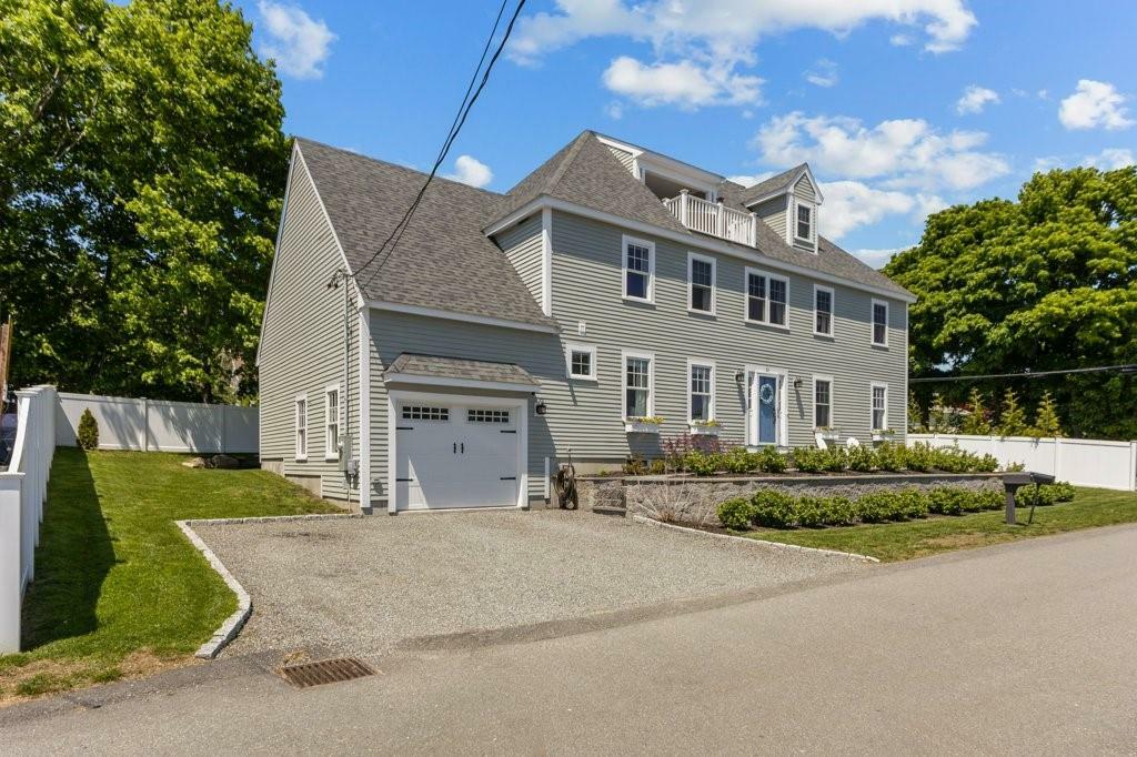 Property Photo: 11 Narragansett Avenue RI 02871