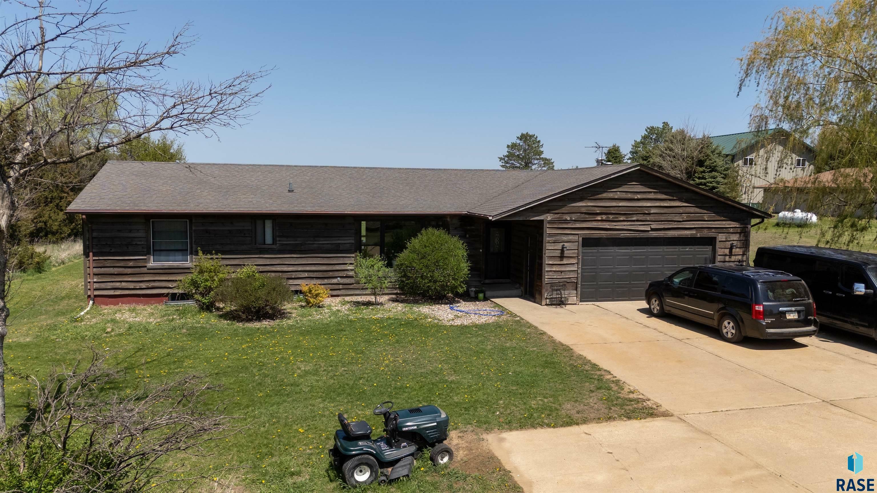 Property Photo: 48186 265th St SD 57005