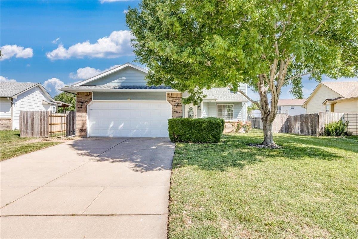 Property Photo: 302 W 53rd St S KS 67217-6518