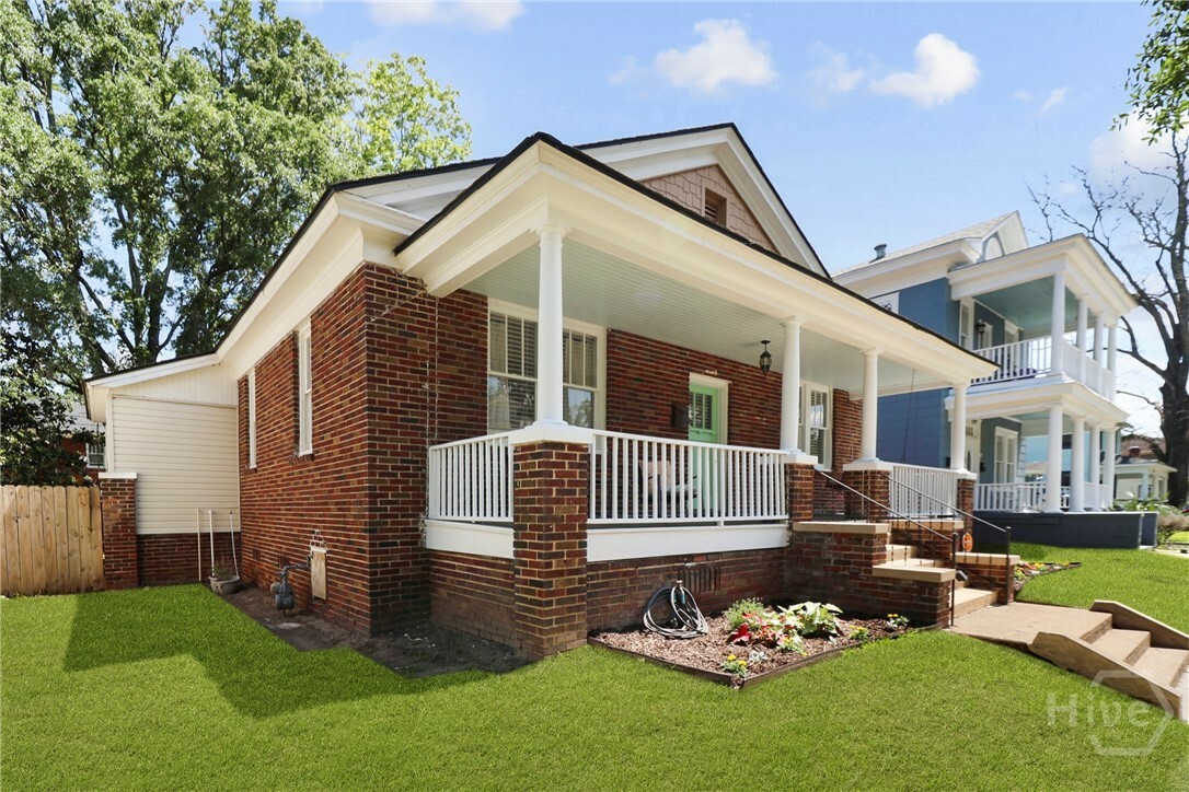 Property Photo:  1216 E 31st Street  GA 31404 