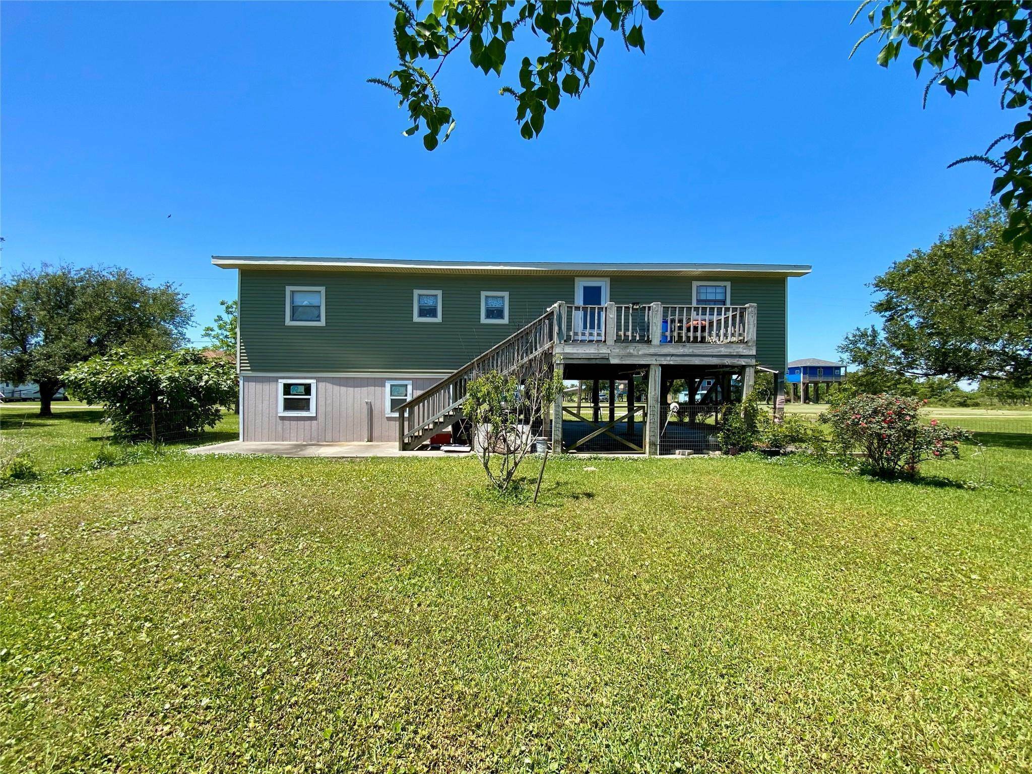 Property Photo: 1228 Bahama Lane TX 77650