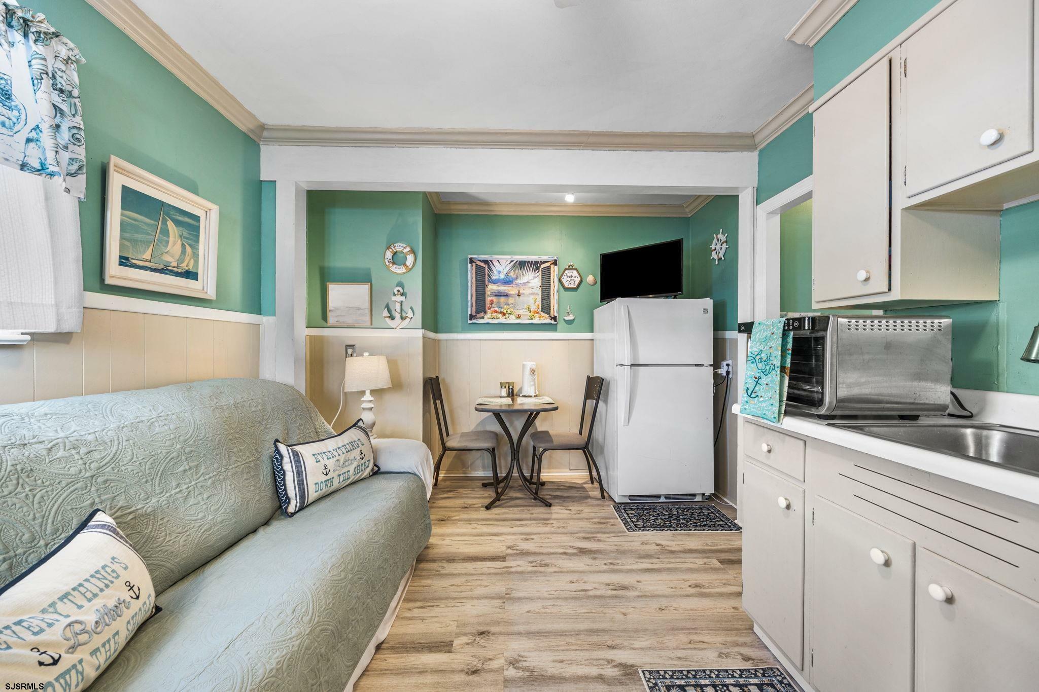 Property Photo: 302 E Buttercup Road 6 NJ 08260