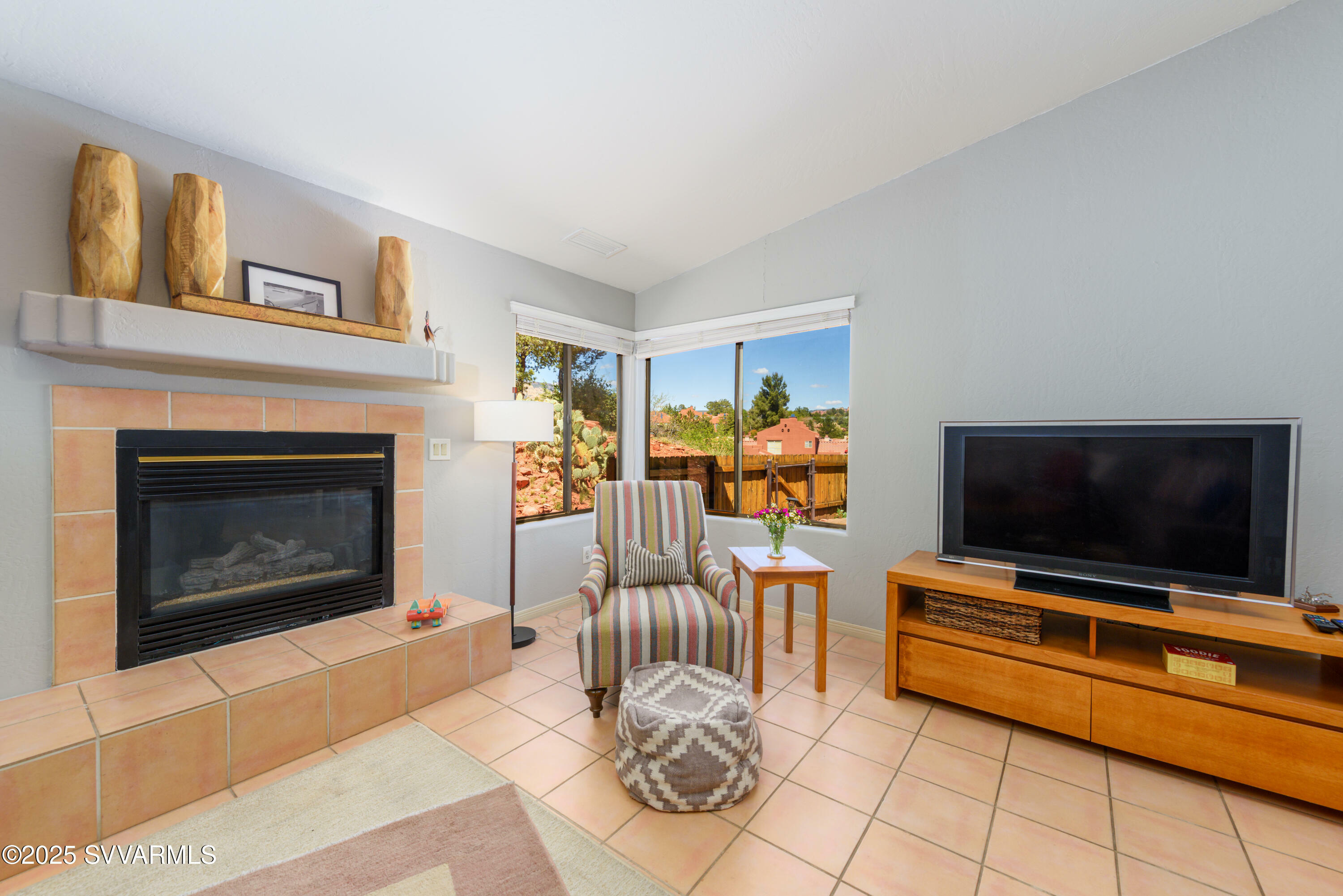 Property Photo: 2272 Roadrunner Rd AZ 86336
