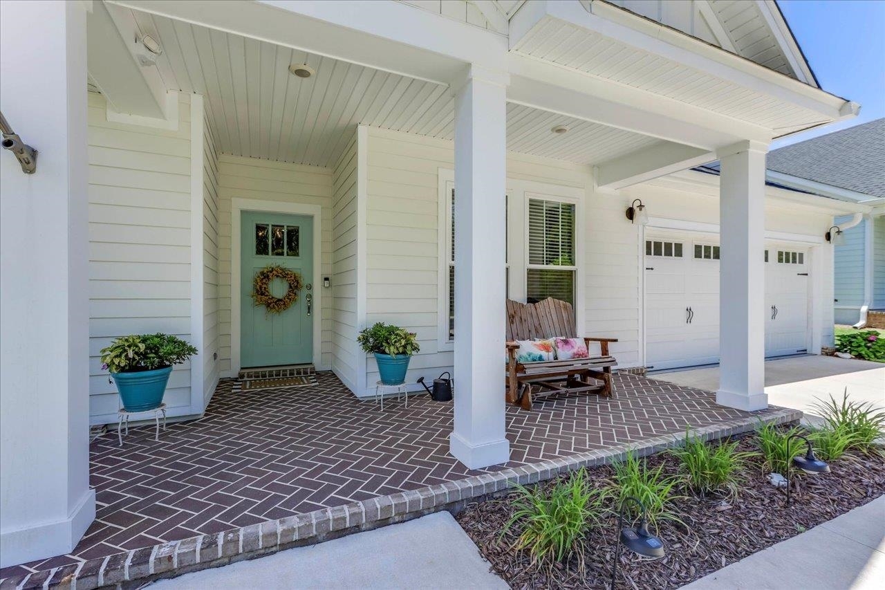 Property Photo: 3837 Broadmore Lane FL 32308
