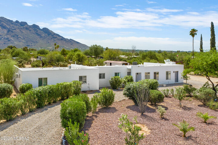 9302 N Rancho Verde Drive  Tucson AZ 85704 photo