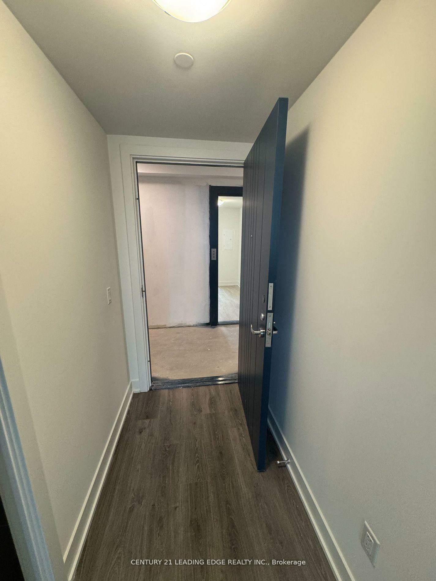 Property Photo: 2545 Simcoe Street N 403 ON L1L 0W3
