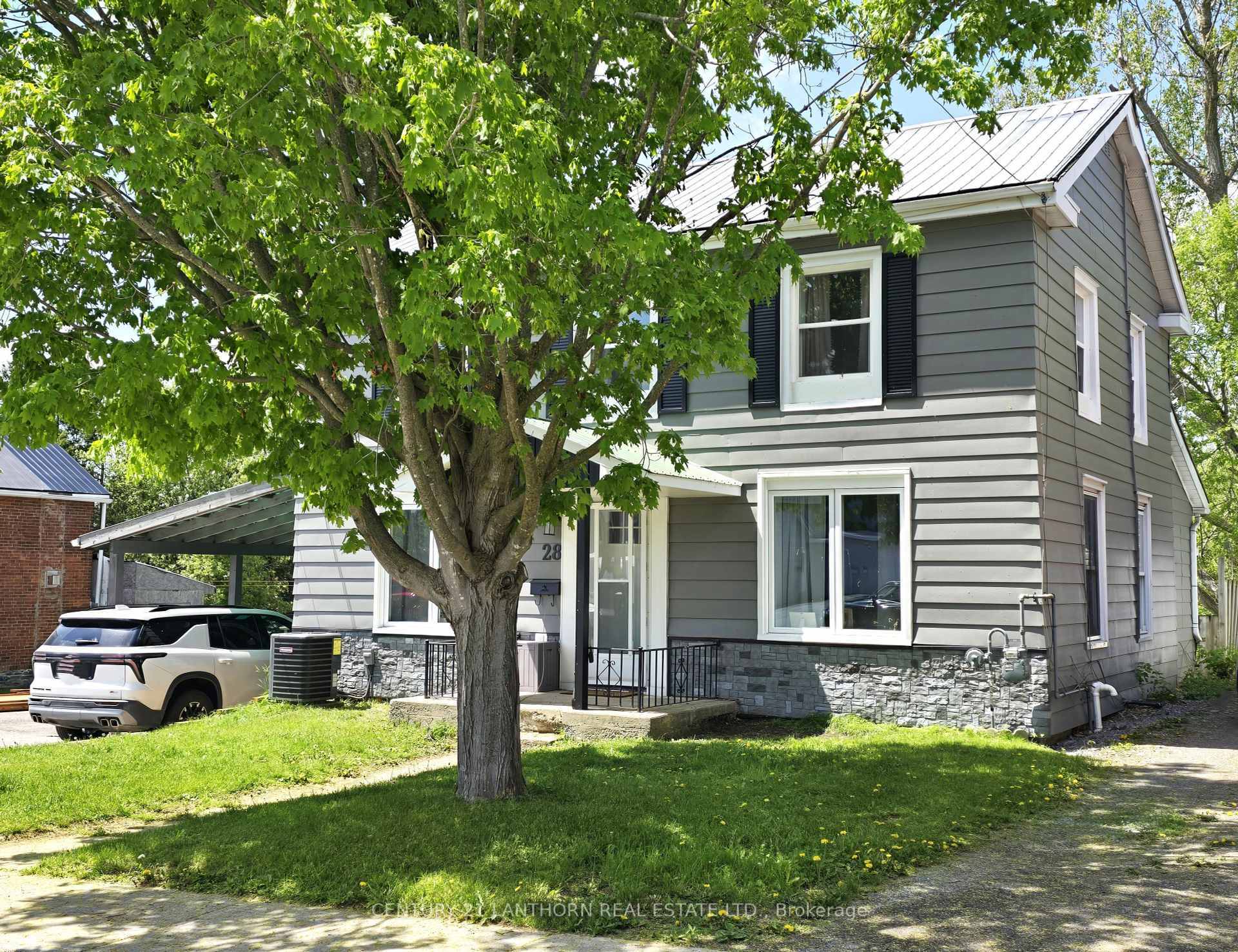 Property Photo: 28 Gore Street ON K0K 3E0