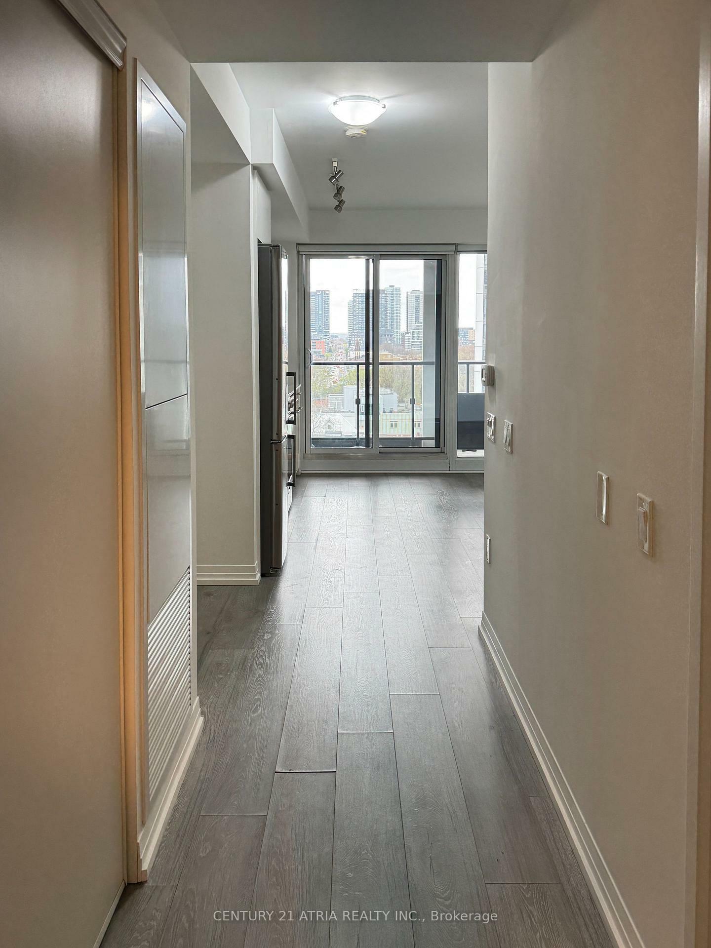 Property Photo: 251 Jarvis Street 810 ON M5B 0C3