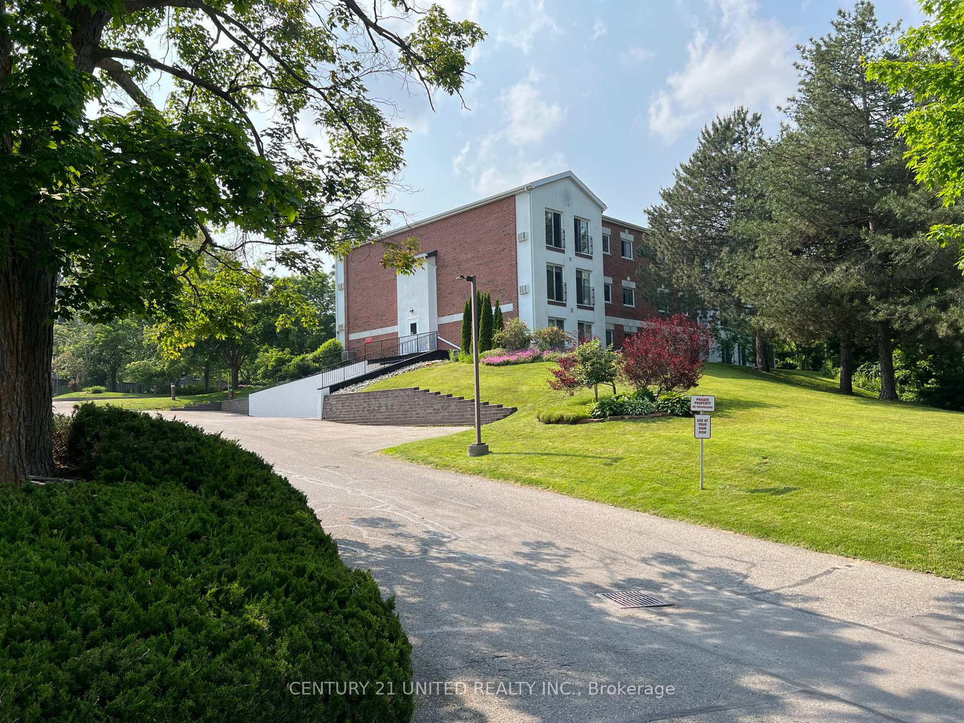 Photo de la propriété:  1111 Water Street 204  ON K9H 3P7 