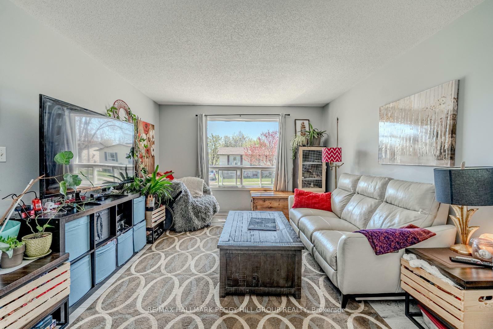 Property Photo: 19 Korlea Crescent ON L3V 7K3