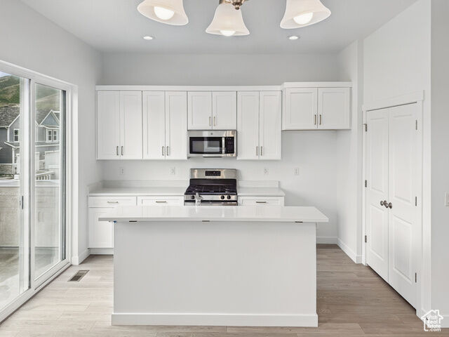 Property Photo: 8254 W Joshua Tree Ln UT 84044
