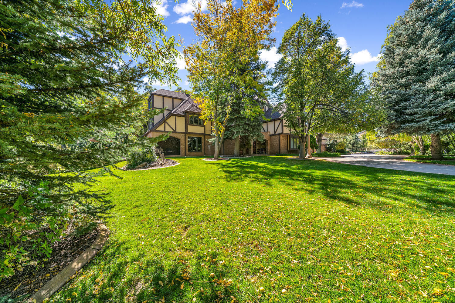 Property Photo:  305 Rachel Ln  UT 84757 