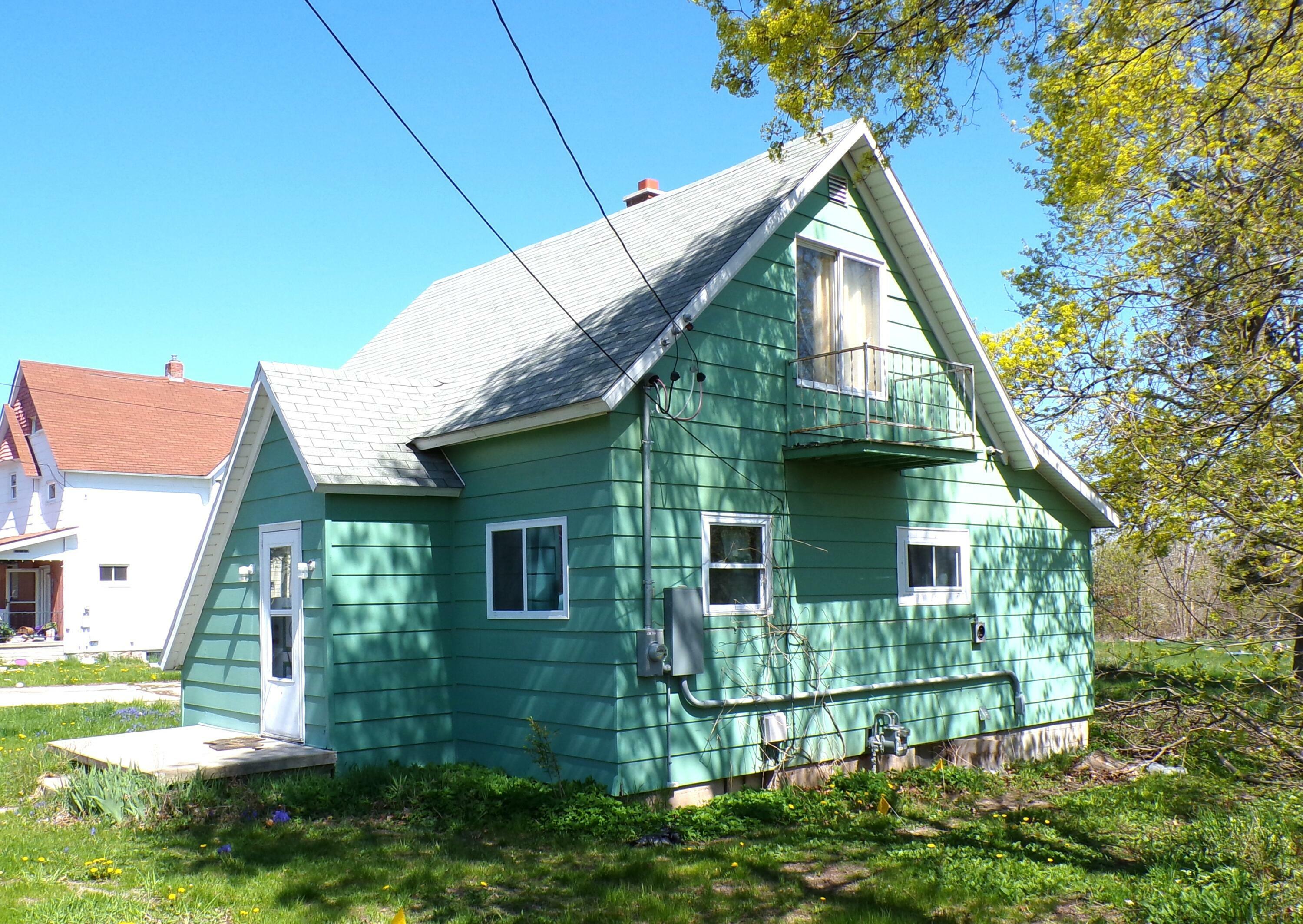 Property Photo: 1220 Court Street MI 49721