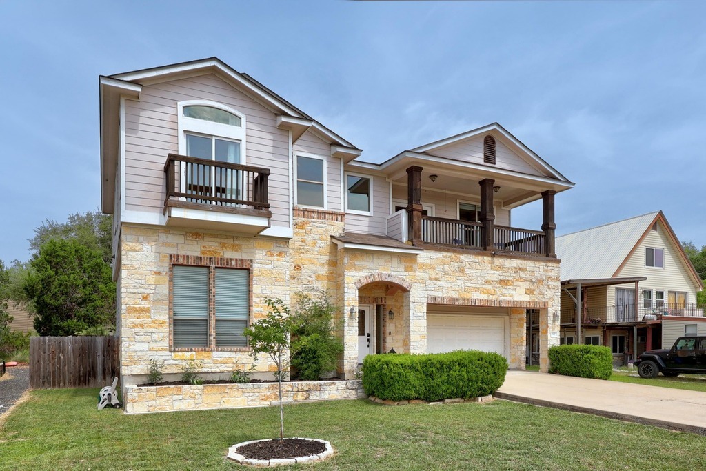 Property Photo: 302 Southwind Road TX 78645