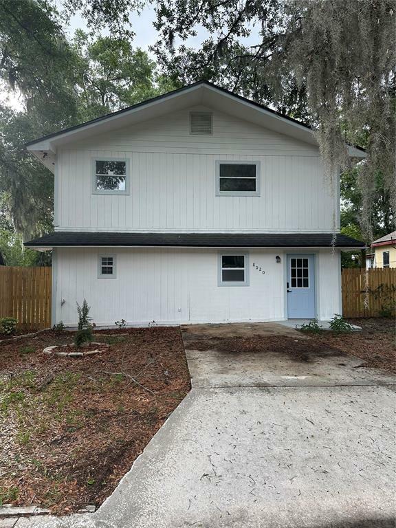 Property Photo: 8020 Tamarack Street FL 32208