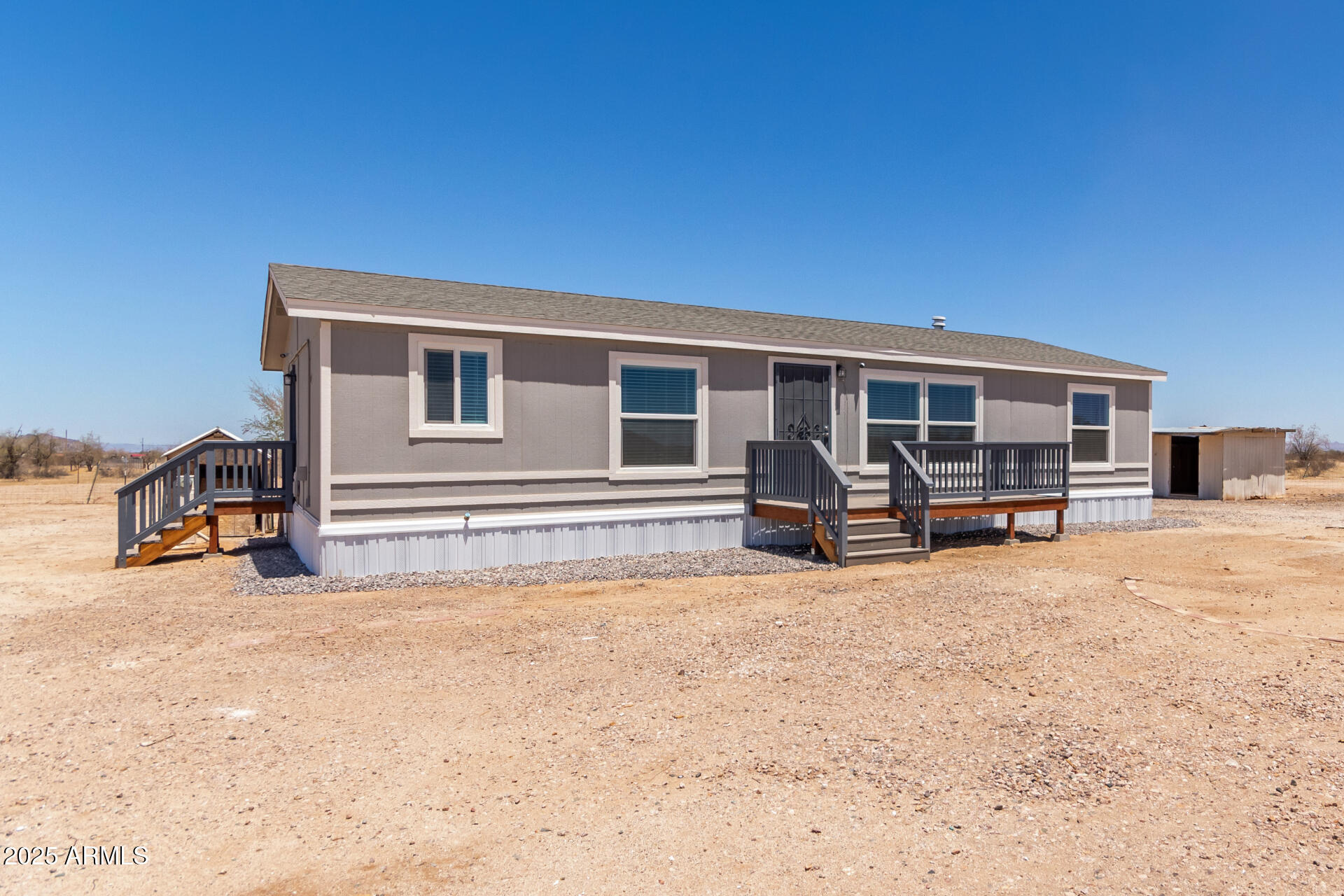 Property Photo: 52680 W Meadow Green Road AZ 85139