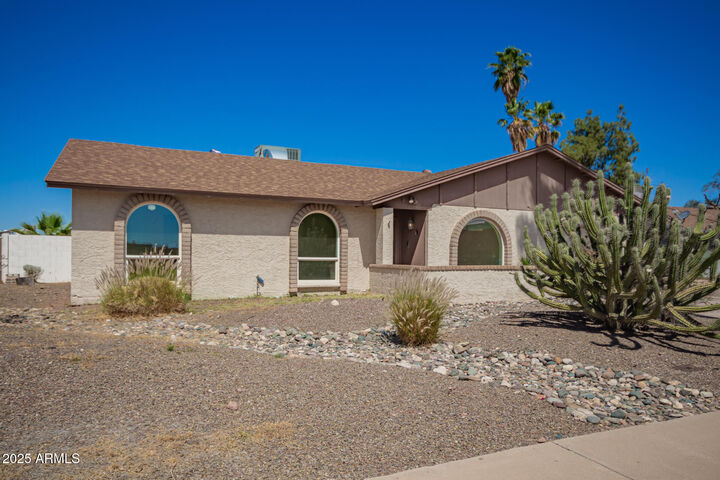 Property Photo: 17244 N 36th Lane AZ 85308