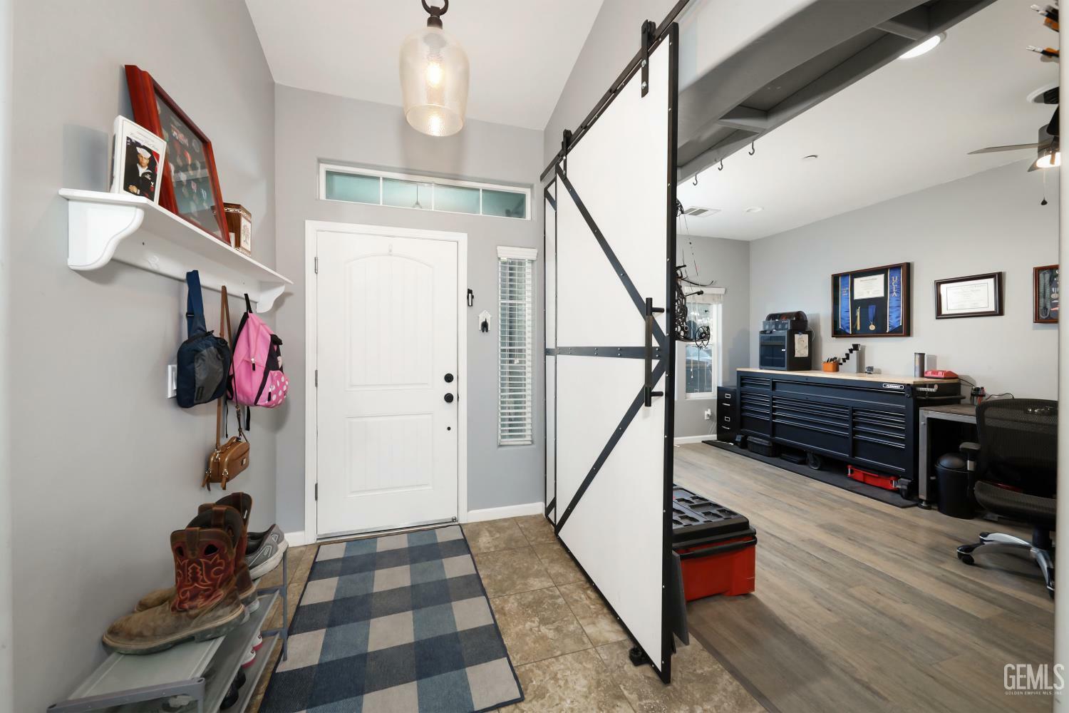 Property Photo: 13014 Sunlight Star Street CA 93314