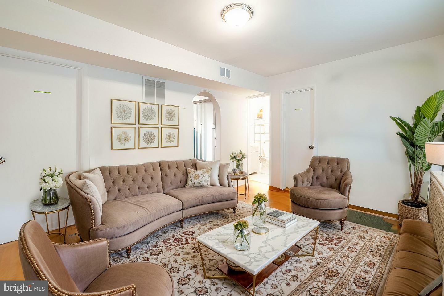 Property Photo: 2815 Bass Court VA 22306