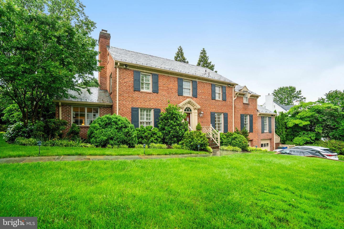4629 32nd Road N  Arlington VA 22207 photo