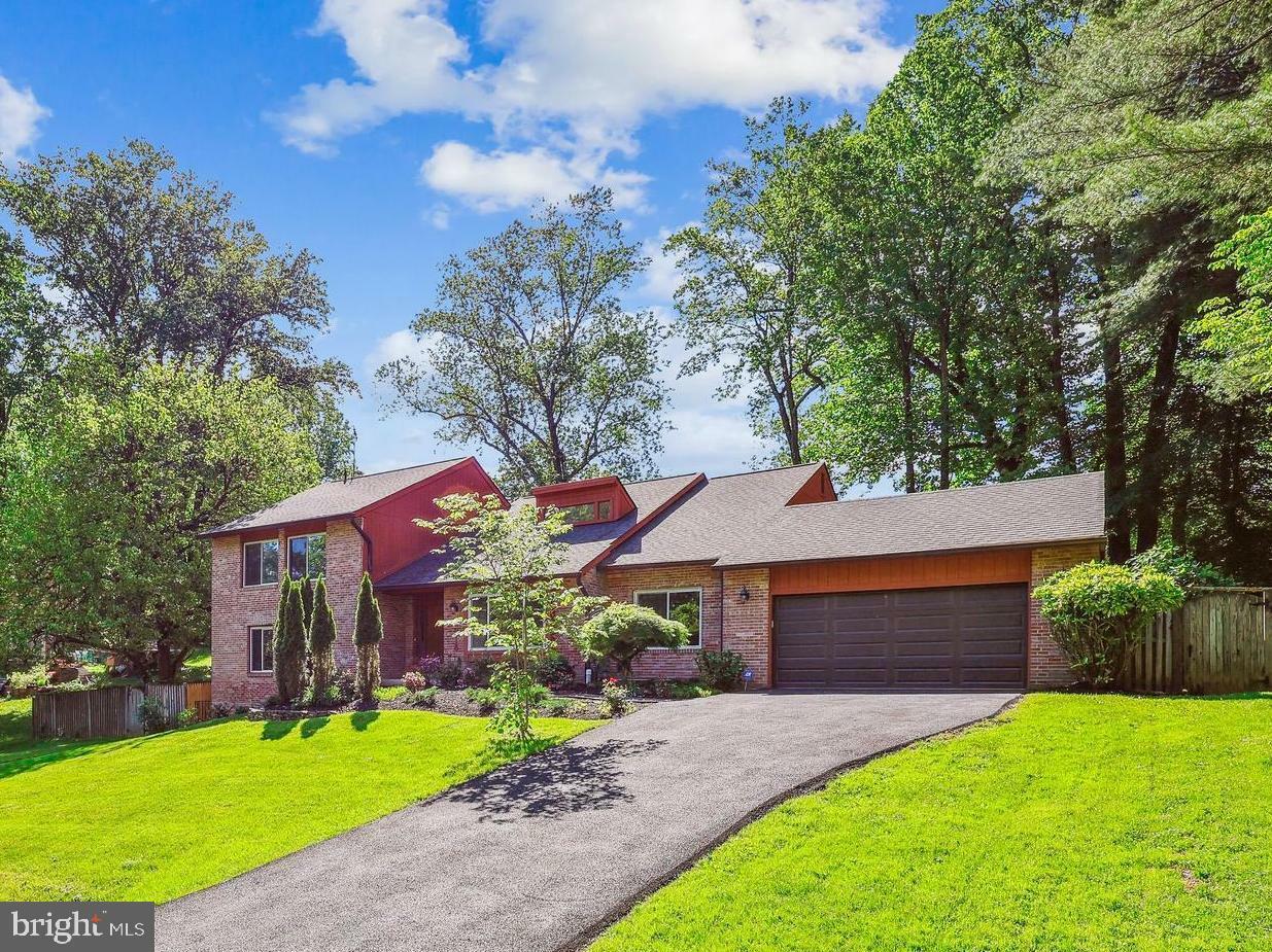Property Photo: 7916 Cypress Grove Lane MD 20818