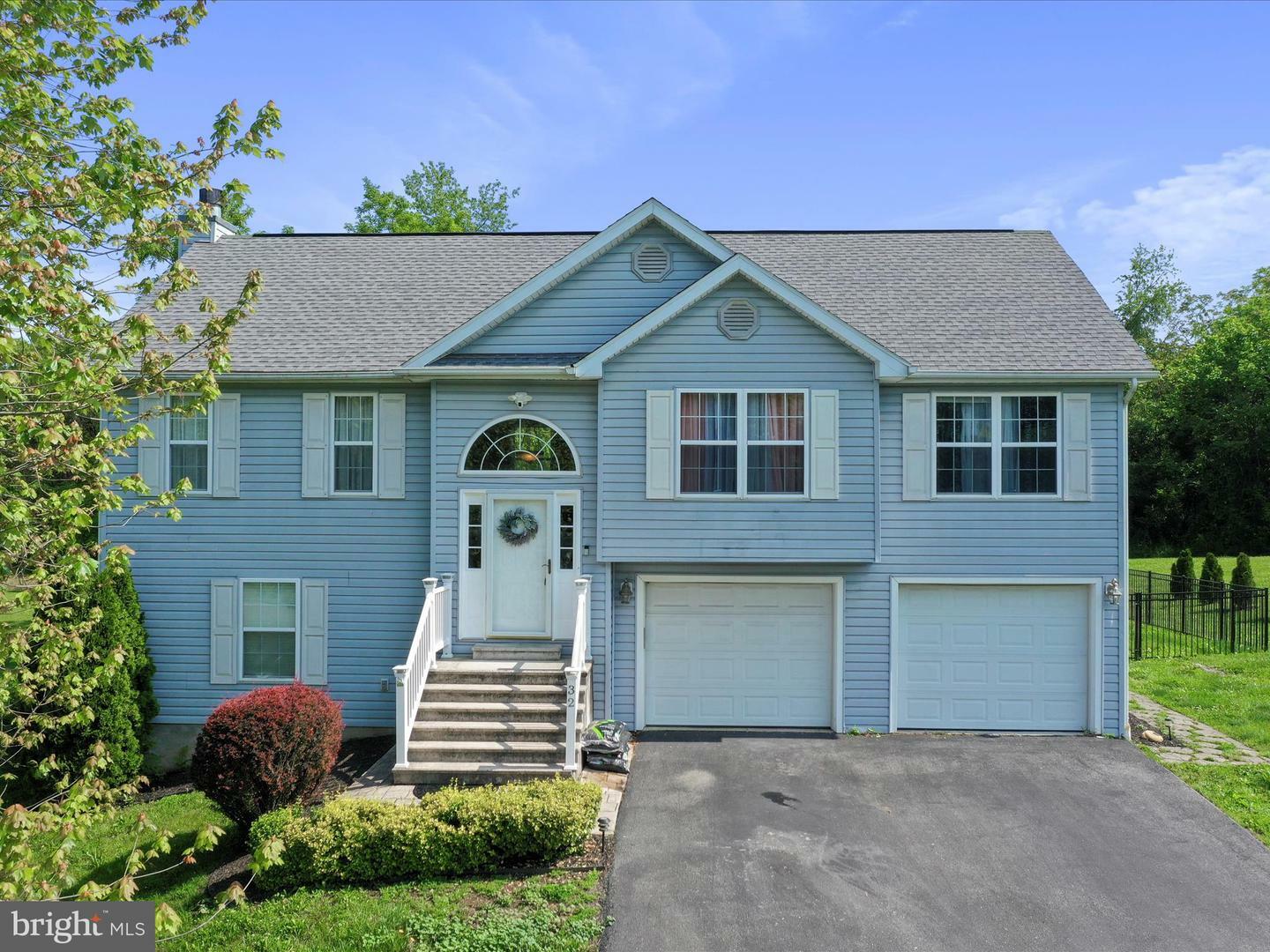 Property Photo: 32 Radiant Drive WV 25404