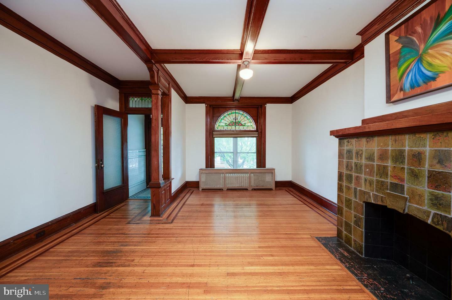 437 Windsor Street  Reading PA 19601 photo