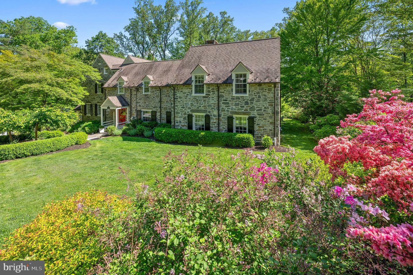Property Photo: 351 Laurel Lane PA 19041