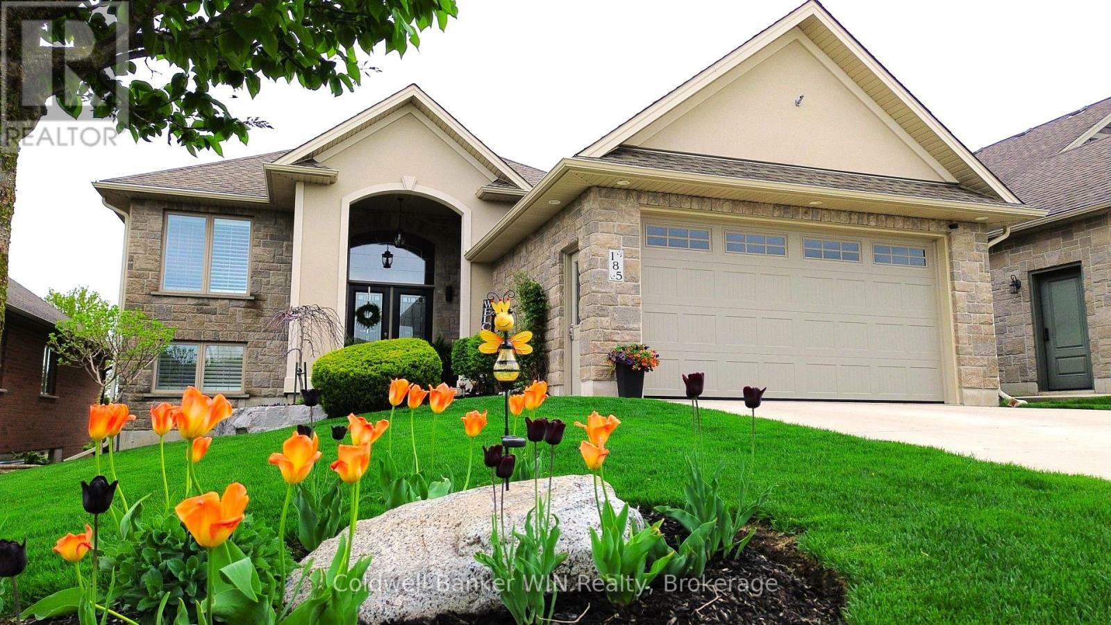 Property Photo: 185 Rubys Crescent ON N0G 2L2
