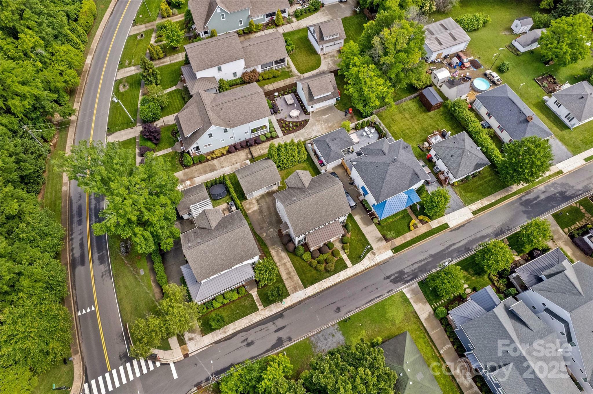 Property Photo: 376 Delburg Street NC 28036