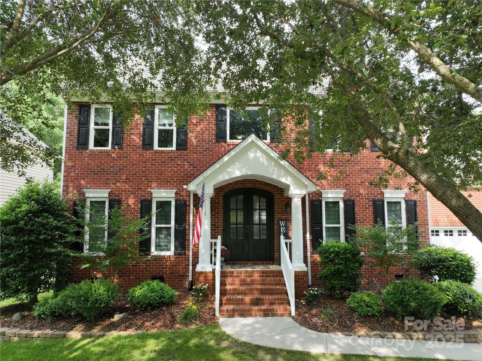 Property Photo: 8612 Tintinhull Lane NC 28173